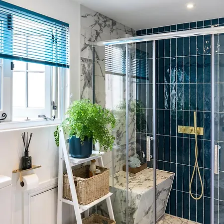 Charming & Central Pipe Lane House